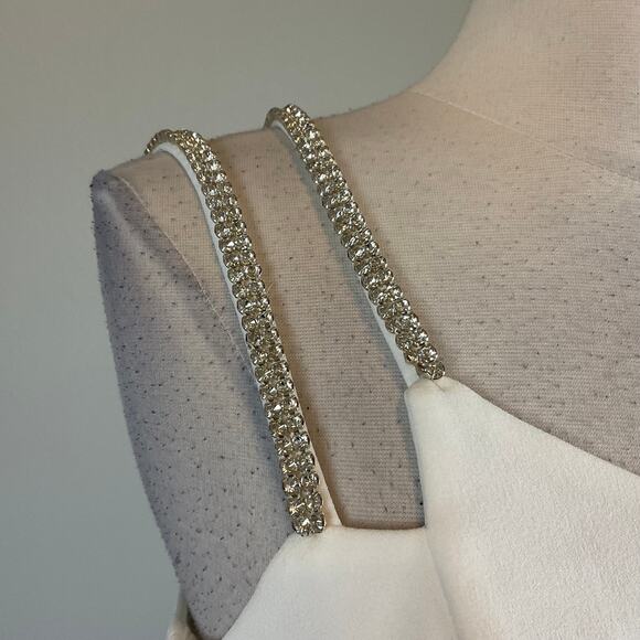 One Shoulder Beaded Mini Sheath Cocktail Dress White Size 10 Side Slit by AQUA - Picture 8 of 14